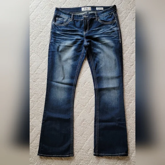 Daytrip Boot-Cut Jeans Size 31R - Picture 1 of 4